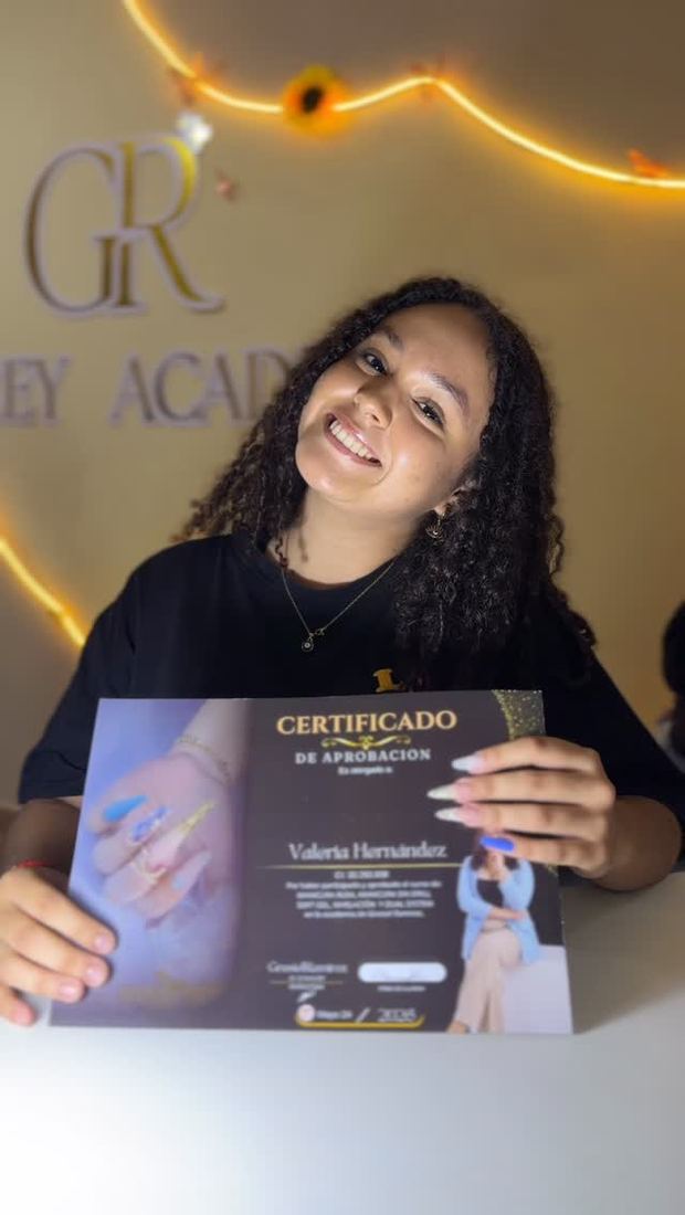 Alumna de Grey Academy